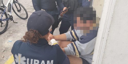 Policía de la Capital auxilia a joven que atentó contra su vida