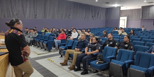 Capacitan a corporaciones  y escuelas en derechos humanos y procesos de atención