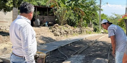 Supervisa alcalde de Santa Catarina construcción de rampa en el Colegio de Bachilleres de La Parada