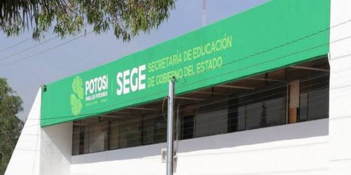 SEGE atiende padres de familia de Telesecundaria
