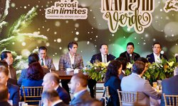 Ricardo Gallardo agradece a sector notarial apoyo a familias potosinas