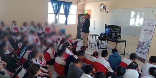 Imparten jornada de prevención digital a estudiantes de Santa María del Río
