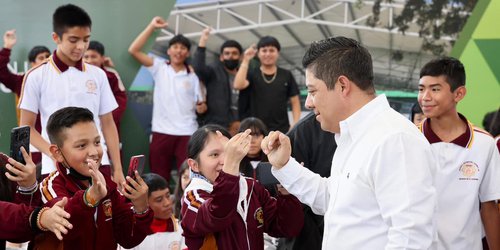 Ricardo Gallardo fortalece la educación con más de 450 obras en el estado