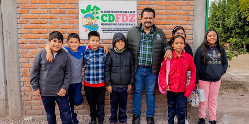 Gobierno Municipal de CDFDZ fortalece la seguridad escolar con nueva barda perimetral en primaria Vicente Guerrero