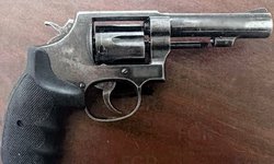 Detiene la FGR a mujer por portar arma de fuego sin licencia