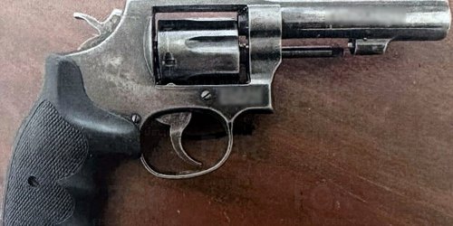 Detiene la FGR a mujer por portar arma de fuego sin licencia