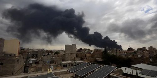 Israel bombardea aeropuerto internacional de Yemen esta mañana