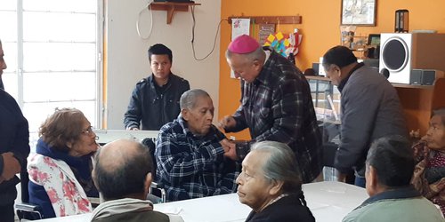 Hijos deben cuidar a sus padres por justicia, no por caridad: Arzobispo