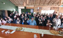 Alcalde Urbiola reconoce esfuerzo de "paisanos", en desayuno