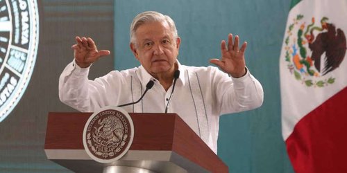 "Que nadie se ofusque", dice AMLO sobre candidatura de hija de Félix Salgado
