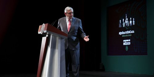 Las tácticas de AMLO para que las empresas cumplan: pagas o expropiamos