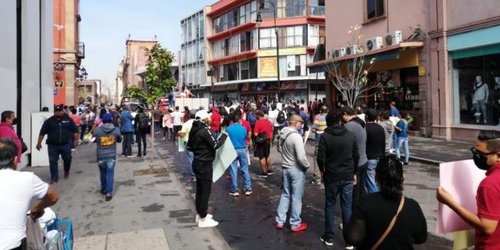 Protestan dueños de bares y antros para que los dejen abrir sin restricciones