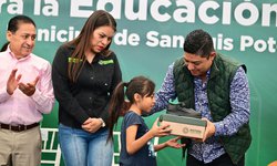 Programa Potosí para la Educación apoya a niñas y niños