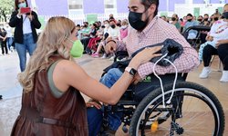 DIF Estatal entrega más de 200 apoyos técnicos para personas con discapacidad
