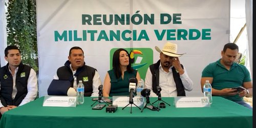 Arnulfo Urbiola se convierte en militante del Partido Verde