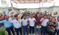 Cuando más lo necesitan, ganaderos reciben apoyo del Gobierno de Rioverde