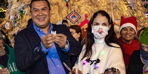 El DIF fortalece tradición de Reyes con rosca y caravana