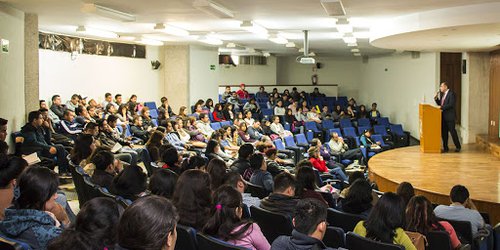 UASLP impulsa entre sus estudiantes el programa de talleres "Arranca tu negocio"