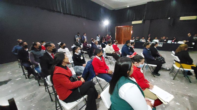asistencia_a_concurso_oratoria.jpeg