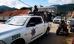 Detienen a cinco sujetos en Tamasopo que atacaron a policías