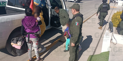 Guardia Estatal auxilia a familia migrante en condiciones de vulnerabilidad