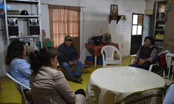 Vianey Montes busca cómo ayudar a los habitantes de la Col. 20 de Noviembre