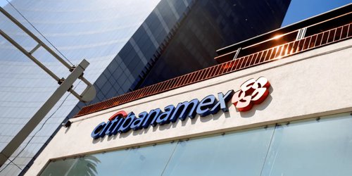 Si Grupo México no compra Banamex, el gobierno federal lo haría, revela AMLO