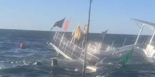 Barco se hunde con 60 turistas en Puerto Vallarta