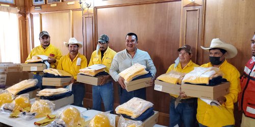 Entregaron equipo de protección a brigadistas contra incendios