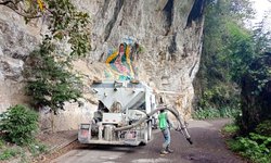 Obras de conservación realizan en caminos de Xilitla