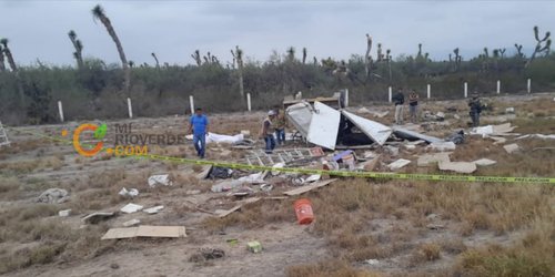 Mueren dos personas en volcadura de camioneta llena de trabajadores