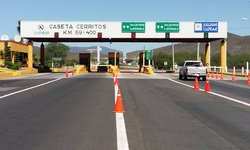 Este año pudiera recuperar el Estado la supercarretera Rioverde-Cerritos