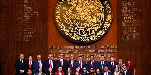 Ricardo Gallardo asiste a conmemoración del 108 aniversario de la Constitución de 1817