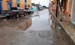 La mitad de los encharcamientos son por basura tirada en las calles