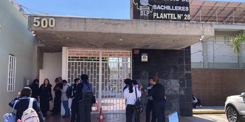Detectan portación de pistola de aire en plantel 28 del COBACH SLP