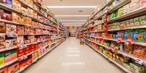 Invita Salud a que solo una persona por familia acuda a comprar