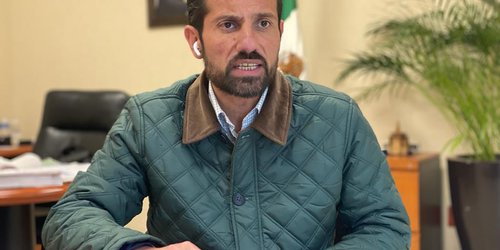 Planea la SCT otorgar 40 concesiones de taxi en Villa de Reyes