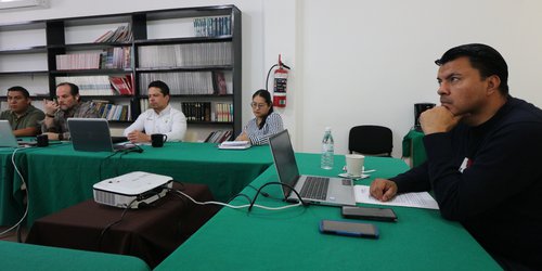 Ofrecen curso de reglamentación a funcionarios municipales