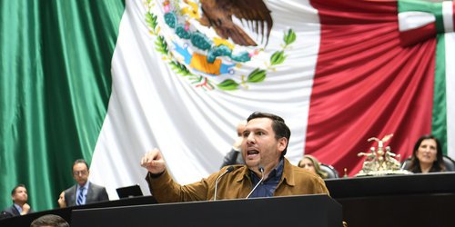 David Azuara acusa a Morena de legislar a favor de los extorsionadores