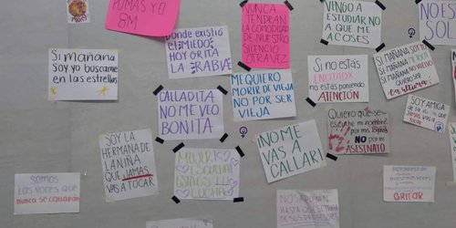 Tendedero de denuncias por acoso sexual en el COBACH 28