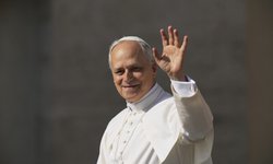 El rey Carlos será el primer monarca británico en rezar junto a un Papa en al menos 500 años