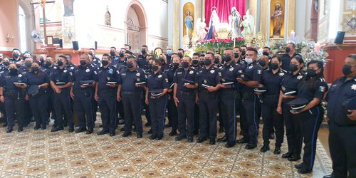 Ofrecen misa por el Día del Policía en parroquia de Santa Catarina