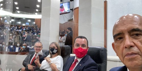 Edmundo Torrescano rinde protesta como diputado de la LXIII Legislatura