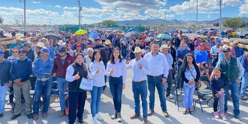 Gobierno lleva más apoyo a productores del Altiplano