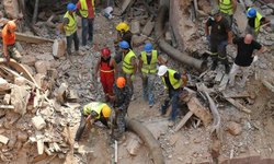 Detectan señales de vida bajo escombros a más de 30 días de la explosión en Beirut