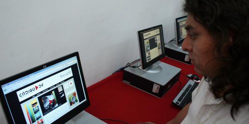 Facebook es una “amenaza” a la salud pública en la pandemia: expertos