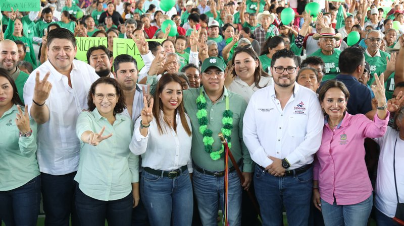 familias_beneficiadas_slp_pollo_gobernador.jpeg