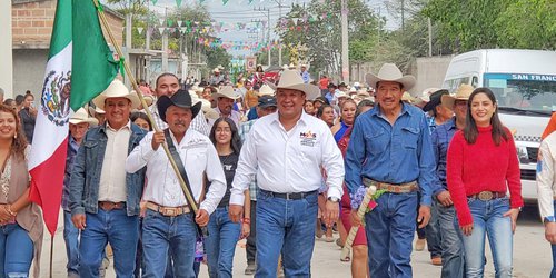 El alcalde Arnulfo Urbiola, invitado especial a las fiestas patronales de San Francisco de Asís
