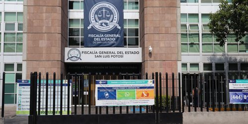 Investiga FGE deceso de un hombre y dos lesionados en Urbano Villalón en SLP