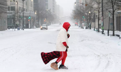 Tormenta Fern en EE. UU: al menos 18 muertos, cortes masivos de energía y miles de vuelos cancelados.